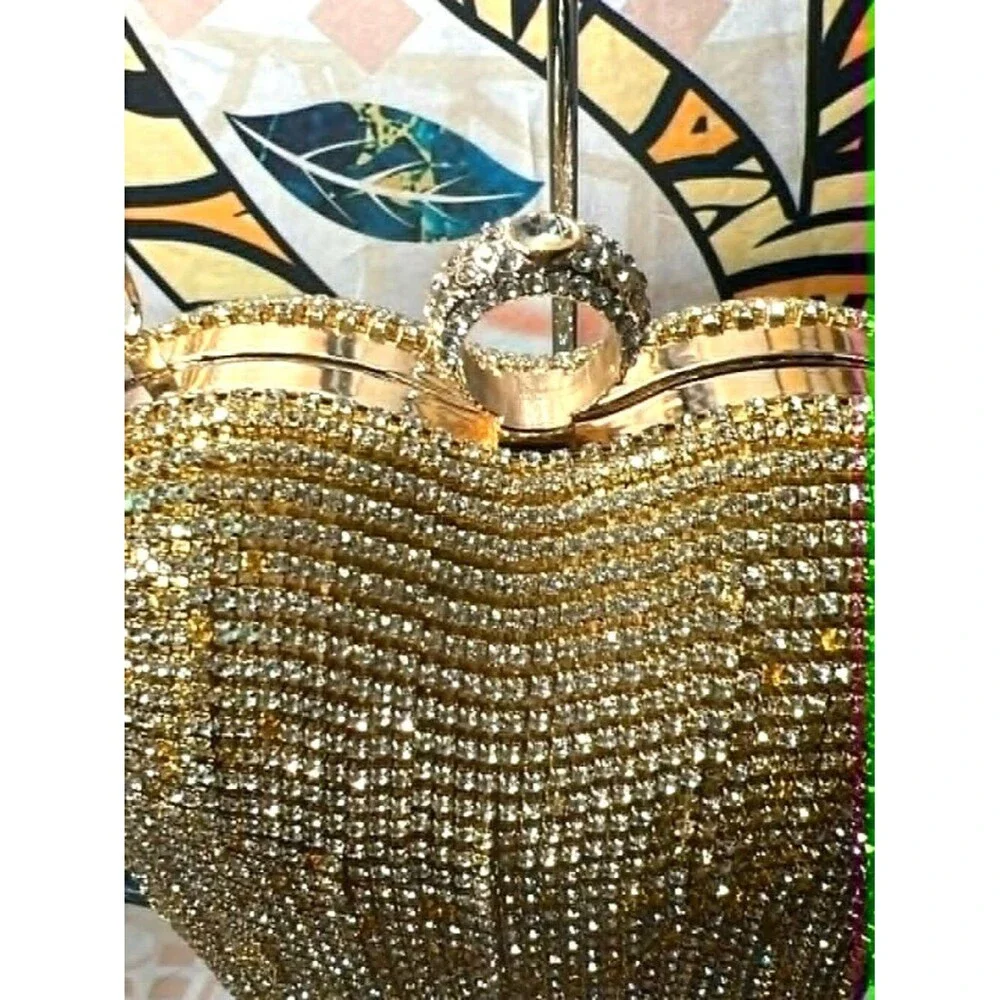 Gold Rhinestone Fringe Evening Bag – Heart‑Shaped Clutch